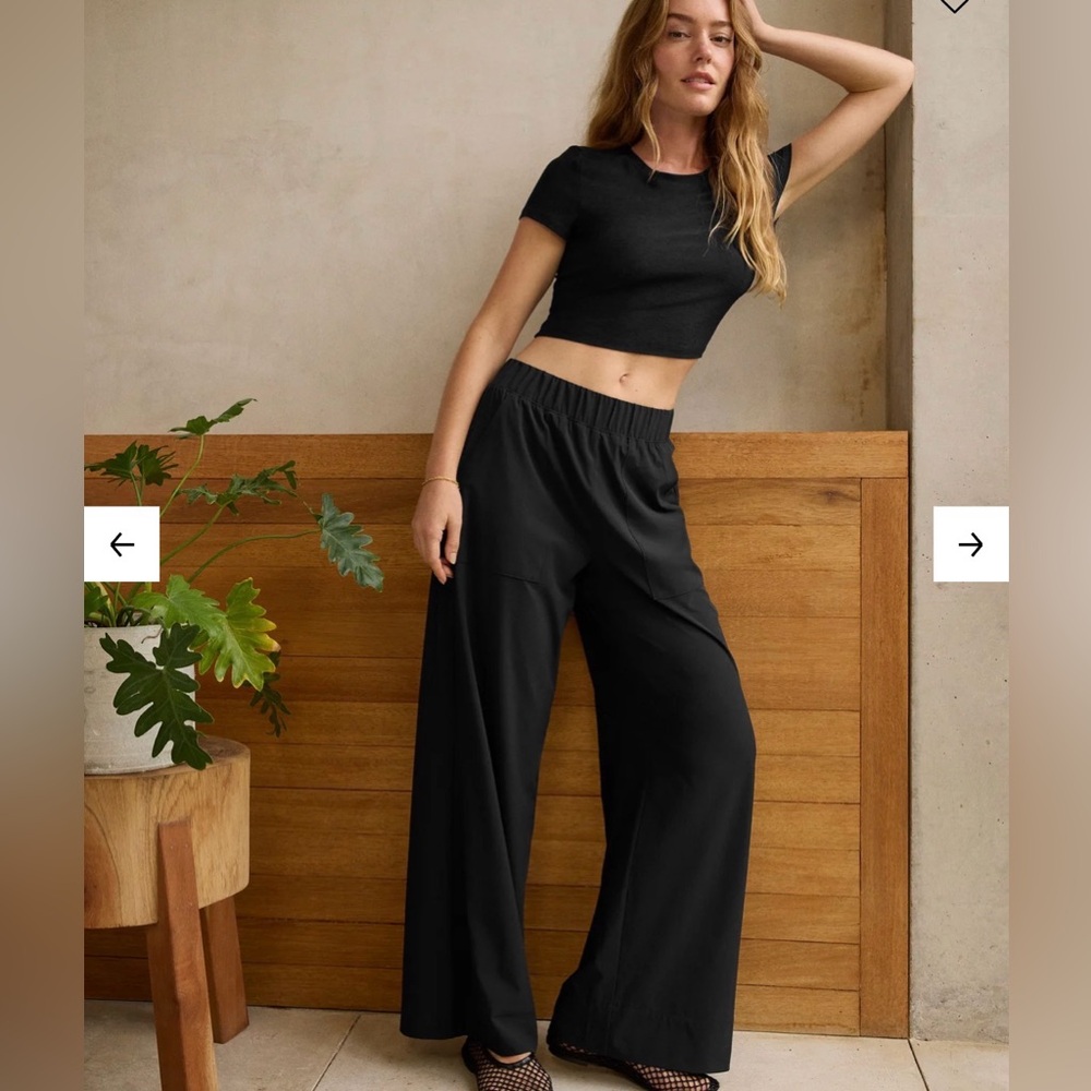 Beyond Yoga Easy Wide Leg Pants NWOT